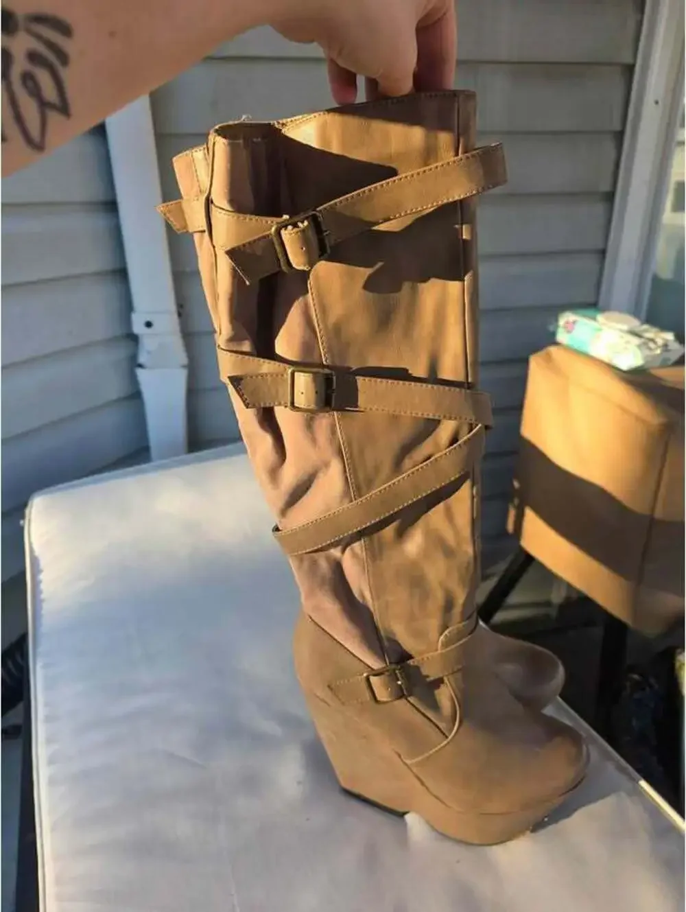 SHOE SALE! womens size 9 Tan/light brown  knee high pump heels